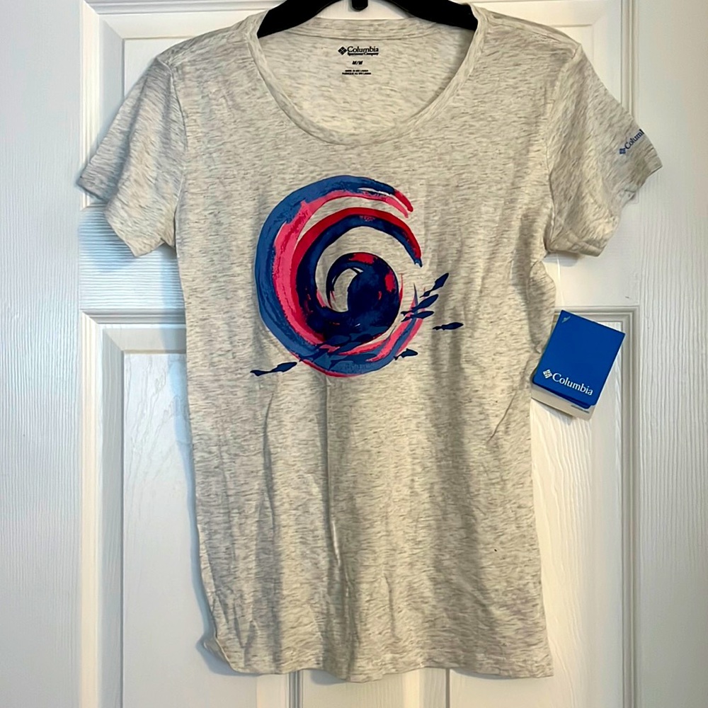 Columbia medium t-shirt